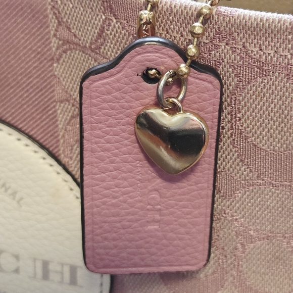 Coach Dempsey carryall in signature pink tote purse - Picture 7 of 16